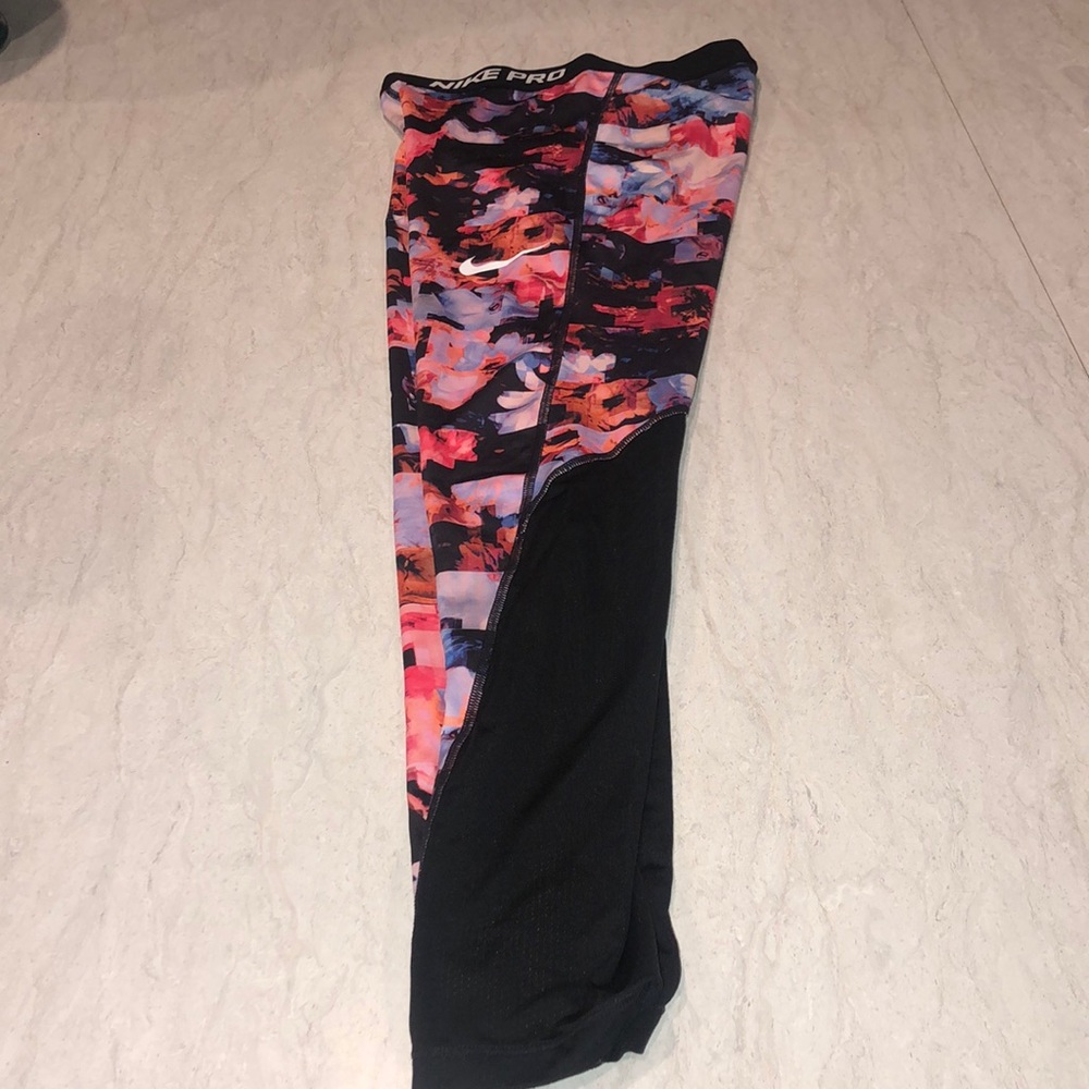 Girls yxl Nike pro tights